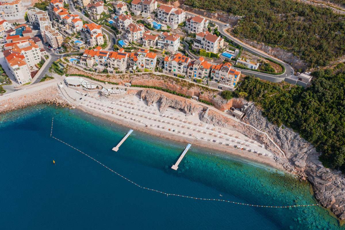 Luštica Bay
